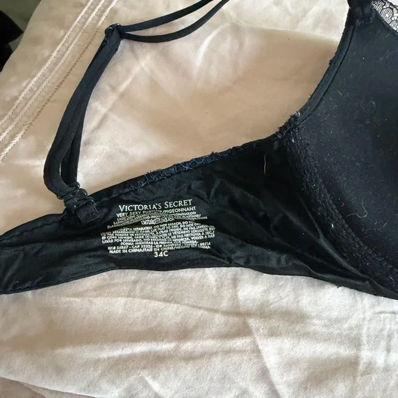 Victoria's Secret Navy Lace Bra with Iridescent Beading - Picture 2 of 2